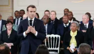 Emmanuel Macron s'exprimait devant une soixantaines de maires ultramarins, vendredi à l'Élysée.