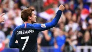 Antoine Griezmann est le premier sportif français à gagner plus de trente millions d'euros en un an, affirme L'Equipe.