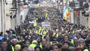 A Bordeaux samedi, ils étaient des milliers à arpenter les rues pour "l'acte 16" du mouvement des "gilets jaunes".