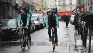 Les prud'hommes requalifient deux coursiers à vélo en salariés : "Cela va donner du courage à tout un tas de livreurs"