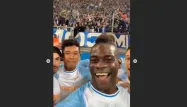 Mario Balotelli a réalisé un selfie vidéo avec ses coéquipiers, dimanche soir, au Vélodrome.