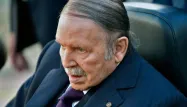 L'armée estime non authentique l'annonce de la prochaine démission de Bouteflika.