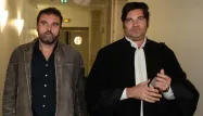 Frédéric Pochier, accompagné par son avocat Maître Randall Schwerdorffer, en 2017, lors de la première instruction.