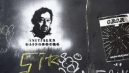 Le demi-billet de 500 francs déchiré en 1988 par Gainsbourg, avait été offert par le chanteur à une amie avec cette dédicace.