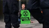 Les manifestants répondaient à un appel du mouvement Extinction Rebellion. (Photo d'illustration d'un manifestant à Londres, en avril 2019)