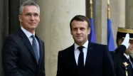 Emmanuel Macron reçoit à l'Elysée le secrétaire général de l'Otan Jens Stoltenberg le 28 novembre 2019