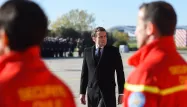 Emmanuel Macron ce vendredi, lors de la cérémonie d'hommage aux trois secouristes morts dans un accident d'hélicoptère, près de Marseille.