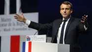 Le Président de la République, Emmanuel Macron, lors de son discours d'ouverture au 102e Congrès des Maires de France, Porte de Versailles, le 19 novembre 2019