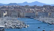 Marseille : le fléau des épiceries de nuit à cause de nuisances et des ventes illégales