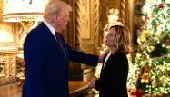 Giorgia Meloni a rendu une visite surprise et non officielle au président américain élu Donald Trump dans sa résidence de Mar-a-Lago en Floride.