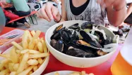 À 48 heures du début de la Braderie de Lille, les restaurateurs font le plein de moules et de patates