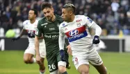 Mathieu Debuchy et Mariano Diaz lors de ASSE-OL (1280x640) ROMAIN LAFABREGUE / AFP