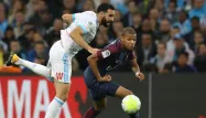 Mbappé face à Rami lors d'OM-PSG (1280x640)
