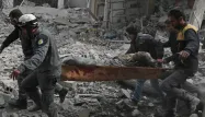 Au total, au moins 250 civils, dont près de 60 enfants, ont été tués depuis dimanche, selon l'Observatoire syrien des droits de l'Homme.
