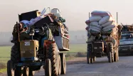 Les frappes du régime syrien occasionnent le déplacement de réfugiés dans la province d'Idleb, en Syrie.