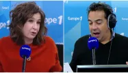 VIDÉO - Valérie Lemercier fait jouer "Hôtel du Nord" à Patrick Cohen dans Europe matin