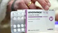 La nouvelle formule du Levothyrox est suspectée d'avoir des effets secondaires indésirables pour les malades de la thyroïde.