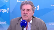 Daniel Auteuil présente son quatrième film : "l'histoire d'un homme fidèle qui se rêve infidèle"