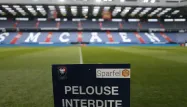La pelouse a été jugée impraticable à Caen.