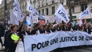 Des centaines d'avocats, mais aussi des greffiers et des magistrats, ont manifesté à Paris mercredi.