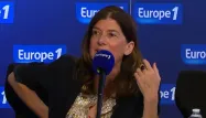 La journaliste Ariane Chemin dans les studios d'Europe 1