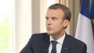 Emmanuel Macron dénonce "des idéologies infâmes qui conduisent à haïr l'autre".
