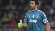 Gianluigi Buffon, le mythique portier de la Juventus Turin, en fin de contrat avec le club italien, pourrait arriver au PSG pour deux ans.