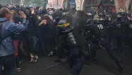 La manifestation de mardi a été émaillée de brèves échauffourées entre manifestants et forces de l'ordre.