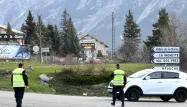 Hautes-Alpes, gendarmes crédit : JEAN-PIERRE CLATOT / AFP - 1280