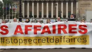 secret des affaires, manifestation, assemblée nationale crédit : JACQUES DEMARTHON / AFP - 1280