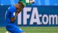 L'instabilité émotionnelle de Neymar est pointée du doigt par la presse brésilienne et moquée sur internet.