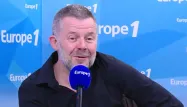 Éric Naulleau publie "Quand la coupe déborde" aux éditions Stock. Un livre dans lequel il concilie ses deux passions : la littérature et le football.