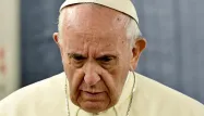 La veille, le pape avait accepté la démission de trois évêques chiliens, dont le controversé Mgr Juan Barros.