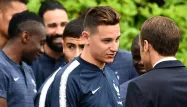Emmanuel Macron s'était brièvement entretenu avec Florian Thauvin, mardi, à Clairefontaine.