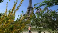 sport, course à pied, tour eiffel, chaleur crédit : ALAIN JOCARD / AFP - 1280