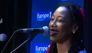 Fatoumata Diawara interprète "Nterini" en live dans Bonjour la France