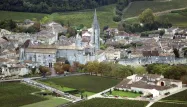 Vue aérienne du village de Saint-Émilion.