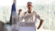 "Nous ne devons plus laisser ces bateaux accoster dans les ports européens", a insisté Laurent Wauquiez dimanche.