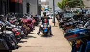 Fin juin, Harley-Davidson a révélé que la partie de la production destinée au marché européen serait délocalisée en Europe.