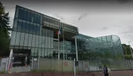 Le tribunal correctionnel de Nanterre a condamné une mère et ses deux fils à des peines allant jusqu'à six mois de prison ferme pour proxénétisme.