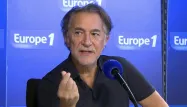 Richard Berry et le théâtre : "'c'est ce qui fait que j'ai l'impression d'être un acteur vivant"