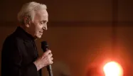 Charles Aznavour sur scène, le 13 mars 2018.