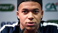 Kylian Mbappé n'a "pas envie de s'étaler dans la presse" à propos de sa rencontre avec l'enfant d'une victime de l'effondrement d'un immeuble à Marseille.