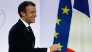Emmanuel Macron a tenté mercredi de rassurer des maires souvent très inquiets.