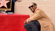 Snoop Dogg, 47 ans, s'est envoyé des fleurs après avoir dévoilé son étoile rose.