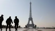 police paris tour eiffel 1280x640