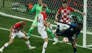 La règle de la main (ici enfreinte par le Croate Perisic en finale de la Coupe du monde) pourrait bientôt changer.