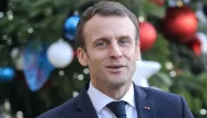 Emmanuel Macron aurait fait "une erreur de communication politique importante" en passant quelques jours de vacances à Saint-Tropez.