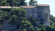 Le fort de Brégançon est la résidence d'été des présidents de la République française.