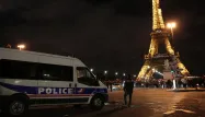 Police près de la Tour Eiffel (1280x640) Zakaria ABDELKAFI / AFP